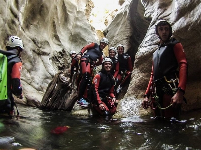  Sessione di canyoning 